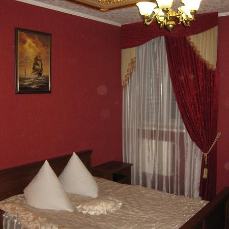 Hotel Dubrava Полтава Экстерьер фото