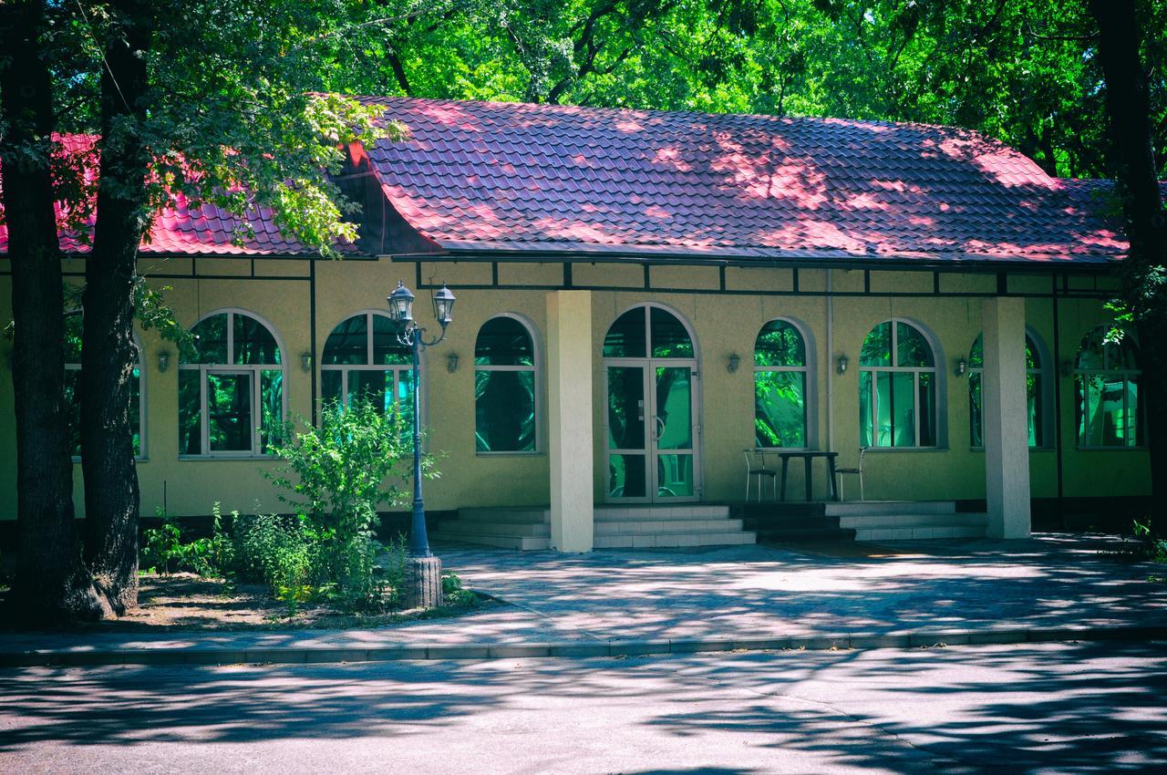 Hotel Dubrava Полтава Экстерьер фото